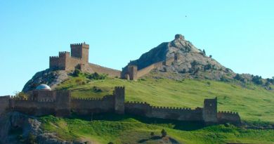 Экскурсии в `Генуэзская крепость в Судаке` из пгт Приморского
